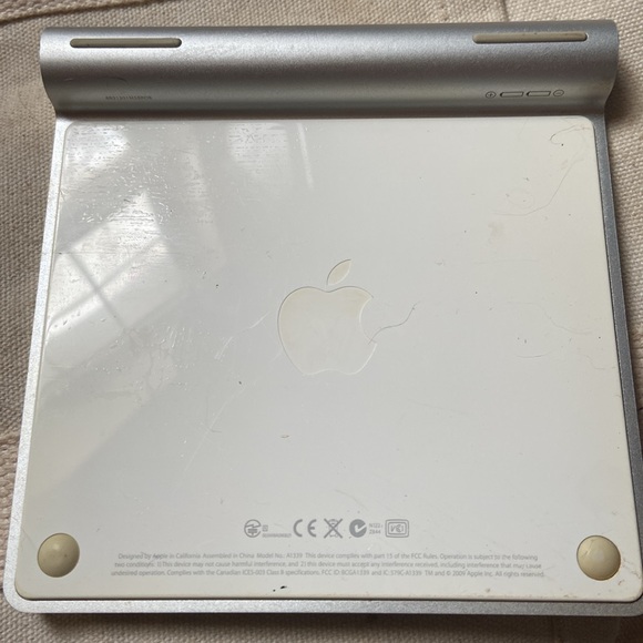 Apple trackpad - Picture 2 of 2